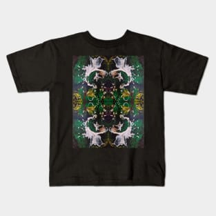 Banshee At The Tree - Kaleidoscope design Kids T-Shirt